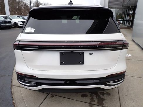 New 2026 Lincoln Nautilus Reserve image 4