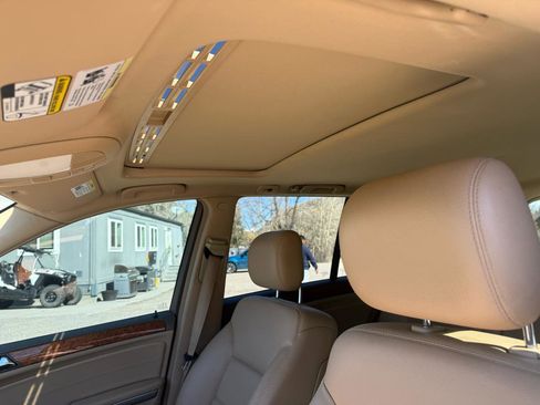 Used 2009 Mercedes-Benz ML 320 BlueTEC 4MATIC image 10
