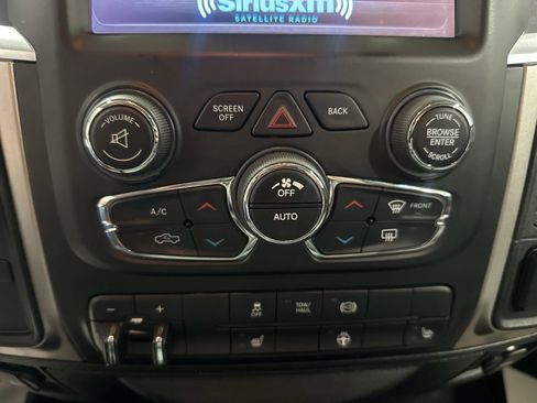 Used 2018 RAM 2500 Big Horn image 23