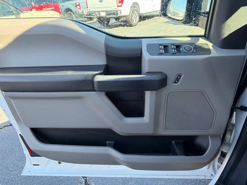 Used 2017 Ford F250 XL w/ Power Equipment Group image 9