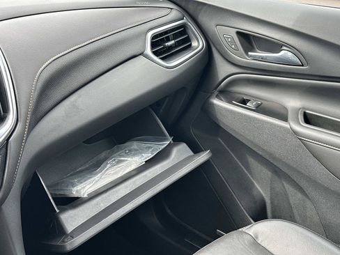 Certified 2022 Chevrolet Equinox Premier AWD/4WD image 32