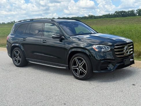 Used 2024 Mercedes-Benz GLS 450 4MATIC w/ Pinnacle Trim Package image 36