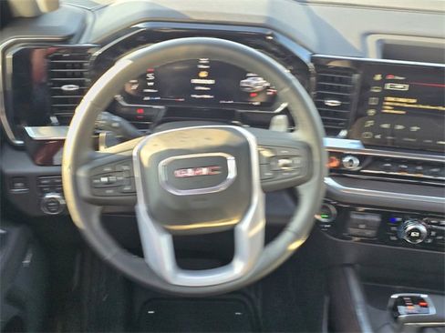 New 2026 GMC Sierra 1500 SLT image 13