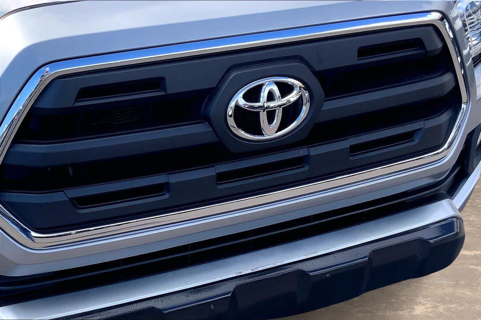 Used 2016 Toyota Tacoma SR5 RWD image 33