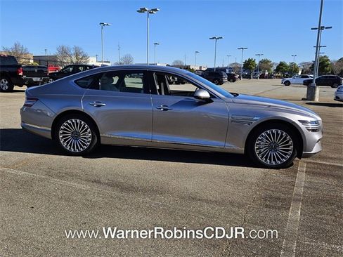 Used 2024 Genesis G80 image 15