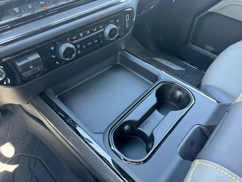 New 2026 Chevrolet Silverado 2500 ZR2 AWD/4WD image 13