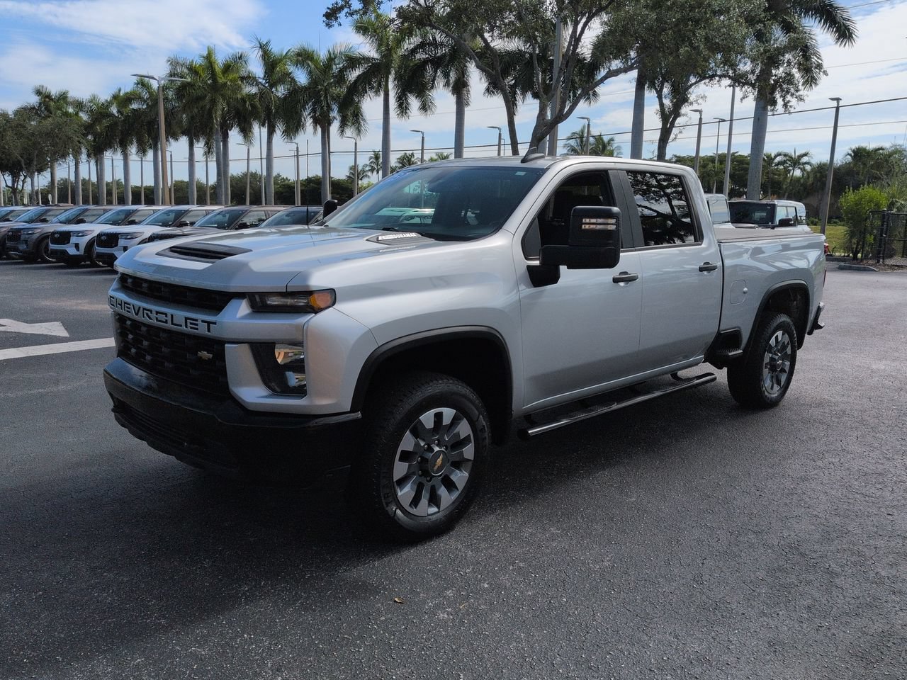 Used 2023 Chevrolet Silverado 2500 Custom w/ Custom Value Package AWD/4WD image 8