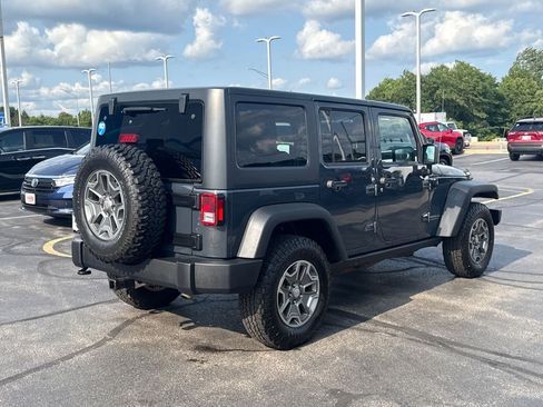 Used 2017 Jeep Wrangler Unlimited Rubicon w/ Connectivity Group AWD/4WD image 11