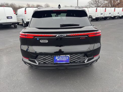 New 2026 Chevrolet Equinox EV RS image 4