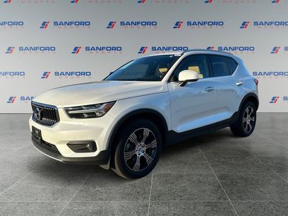 Used 2022 Volvo XC40 T5 Inscription w/ Climate Package