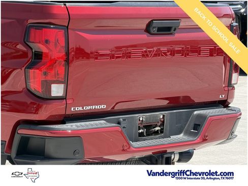 Used 2024 Chevrolet Colorado LT w/ LT Convenience Package II RWD image 6