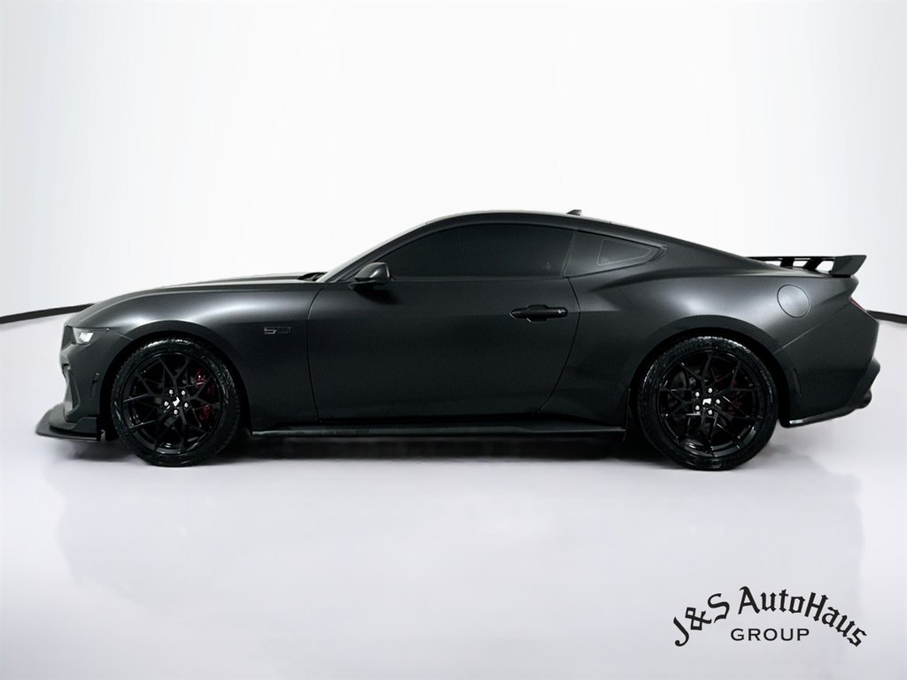 Used 2024 Ford Mustang GT RWD image 4