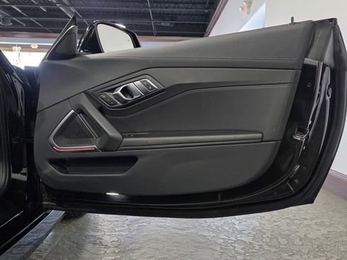 Used 2025 BMW Z4 sDrive30i image 17