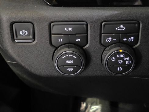 Used 2025 Chevrolet Silverado 1500 RST w/ Rally Edition AWD/4WD image 36