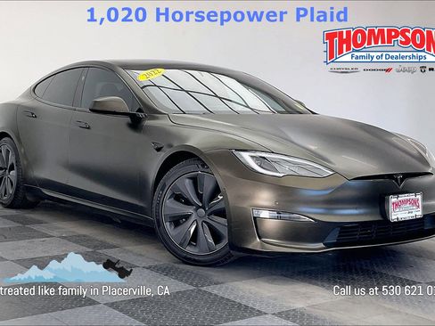 Used 2022 Tesla Model S Plaid image 1