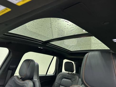 Certified 2025 Lincoln Aviator Black Label w/ Black Label Special Edition image 27