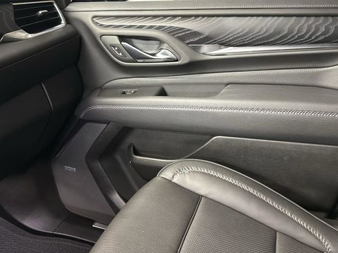 Used 2023 GMC Yukon Denali w/ Denali Reserve Package image 24