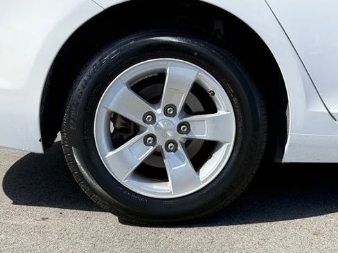Used 2015 Chevrolet Malibu LS FWD image 8