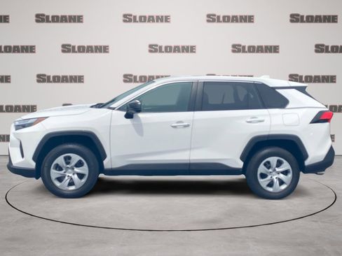 Used 2024 Toyota RAV4 LE AWD/4WD image 2
