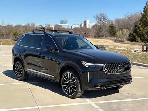 New 2026 Volvo XC90 B6 Plus w/ Protection Package Premier image 3