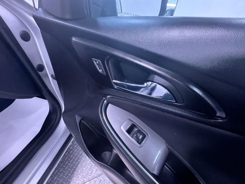 Used 2022 Chevrolet Malibu LT FWD image 36