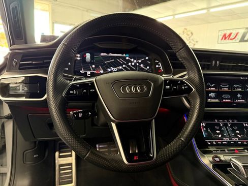 Used 2021 Audi RS 6 image 35
