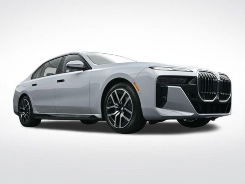 New 2026 BMW 740i xDrive image 28