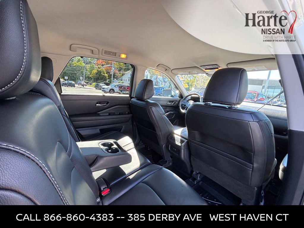 Certified 2024 Nissan Pathfinder SL w/ Cargo Package AWD/4WD image 29