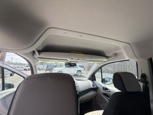 Used 2022 Ford Transit Connect XLT FWD image 34