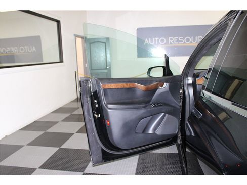 Used 2017 Tesla Model X 75D image 12