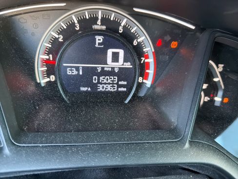 Used 2018 Honda Civic LX image 2