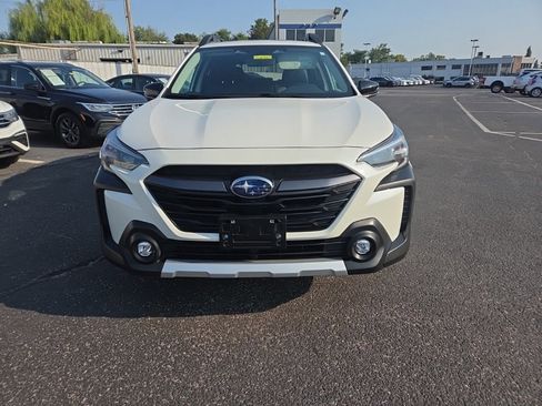 Used 2023 Subaru Outback Limited image 2