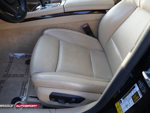 Used 2014 BMW 750Li w/ Executive Package image 18