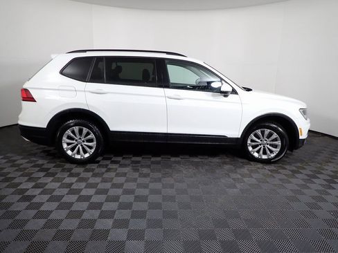 Used 2018 Volkswagen Tiguan S image 19