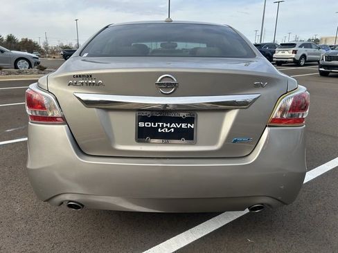 Used 2014 Nissan Altima 2.5 SV w/ Convenience Package image 4