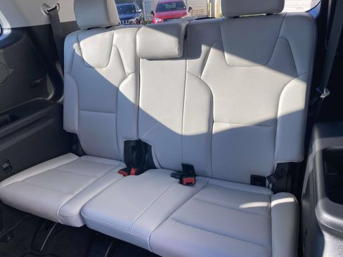 Used 2024 Kia Telluride S w/ S Sunroof Package AWD/4WD image 23