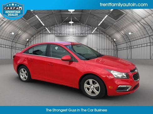 Used 2016 Chevrolet Cruze LT image 16