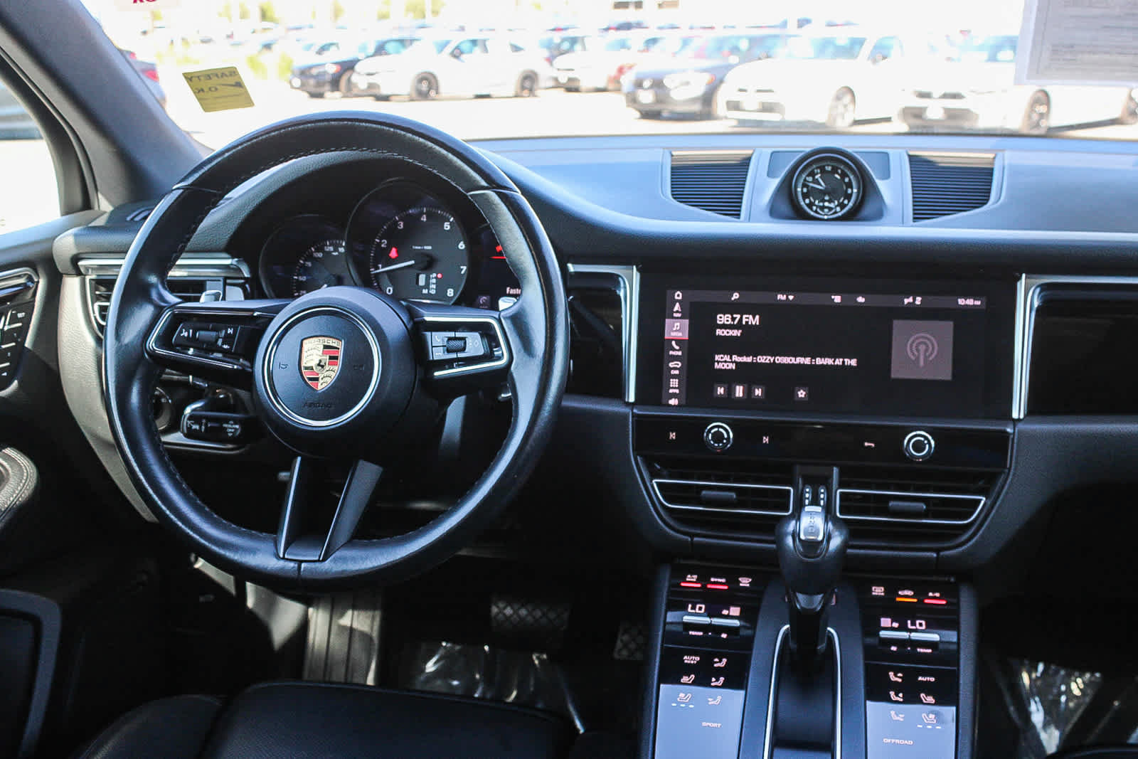 Used 2024 Porsche Macan AWD/4WD image 13