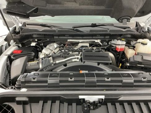 Used 2024 GMC Sierra 2500 AT4X image 34
