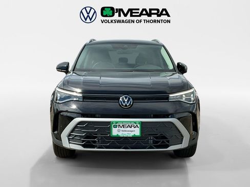 New 2025 Volkswagen Taos SE image 8