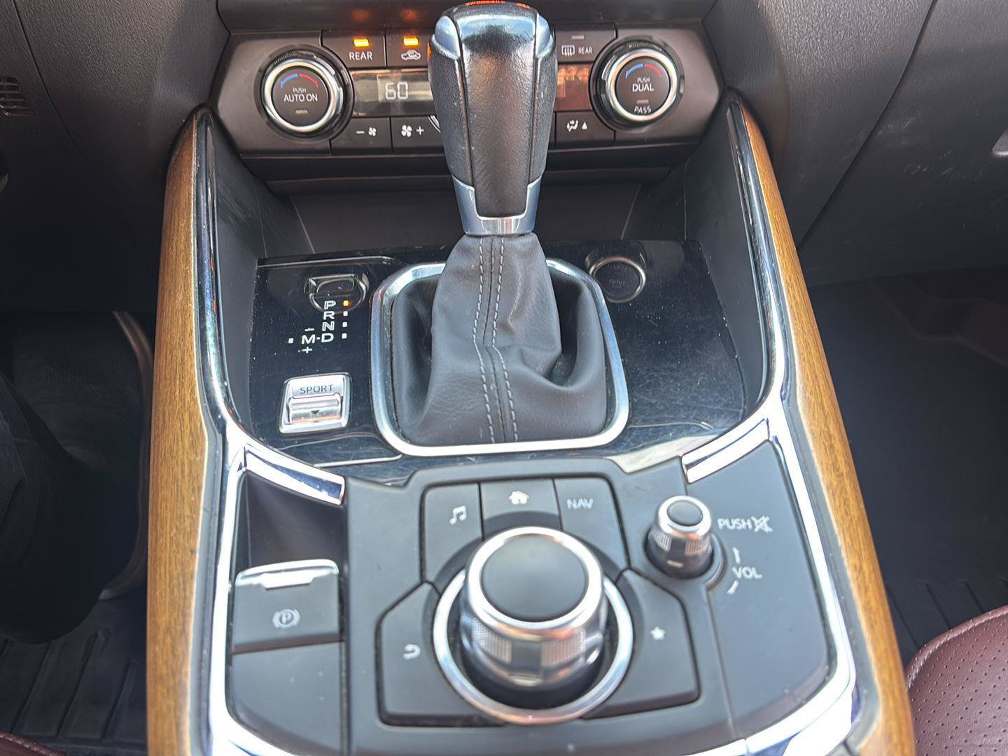 Used 2018 MAZDA CX-9 Signature AWD/4WD image 36