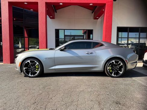 Used 2023 Chevrolet Camaro SS RWD image 6