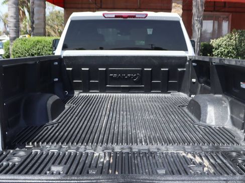 Used 2025 Chevrolet Silverado 2500 LT w/ Safety Package AWD/4WD image 8