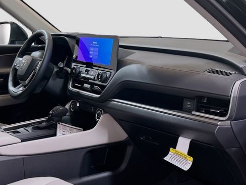 New 2026 Toyota Grand Highlander AWD image 29