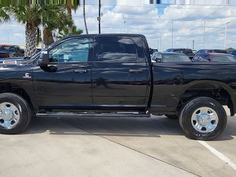 New 2026 RAM 2500 Tradesman AWD/4WD image 5