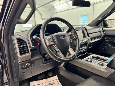 Used 2019 Ford Expedition Max XLT AWD/4WD image 14