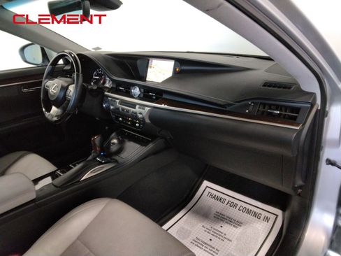 Used 2017 Lexus ES 350 image 44