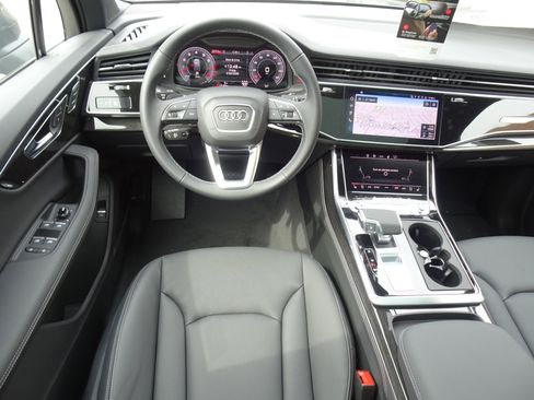 New 2026 Audi Q7 3.0T Premium Plus image 5