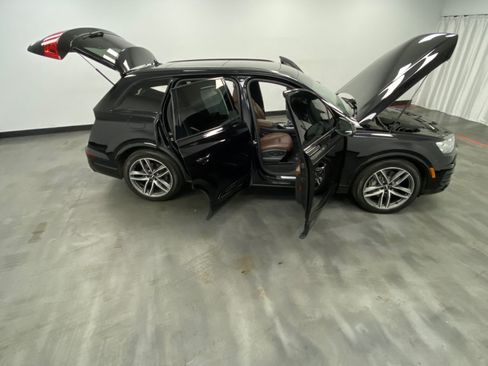 Used 2018 Audi Q7 3.0T Prestige w/ Prestige Package AWD/4WD image 56