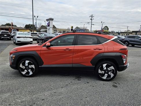 Used 2024 Hyundai Kona Limited image 4